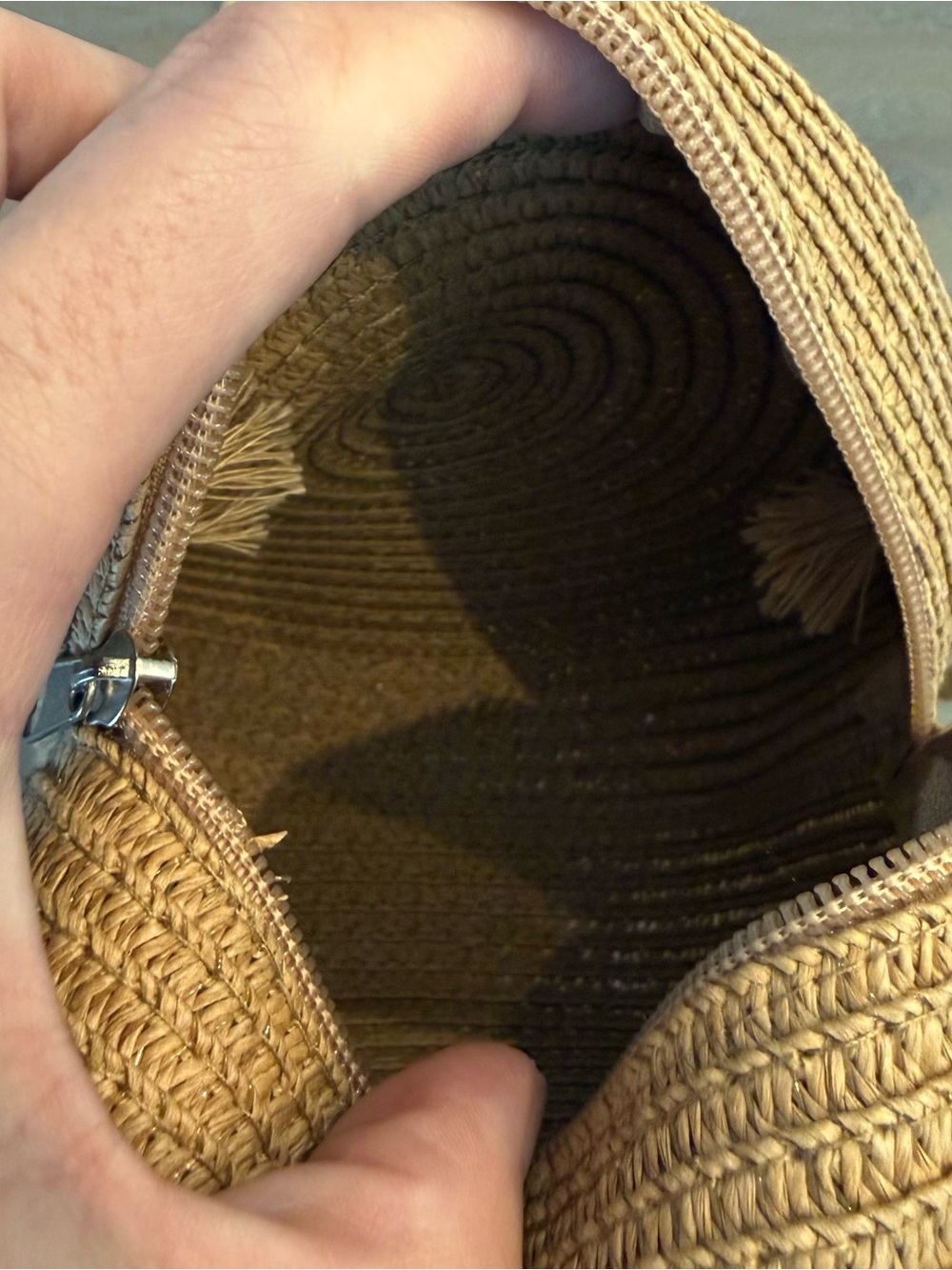 Straw Round Crossbody Bag with Yellow Sunflower Accent - Picture 4 of 12